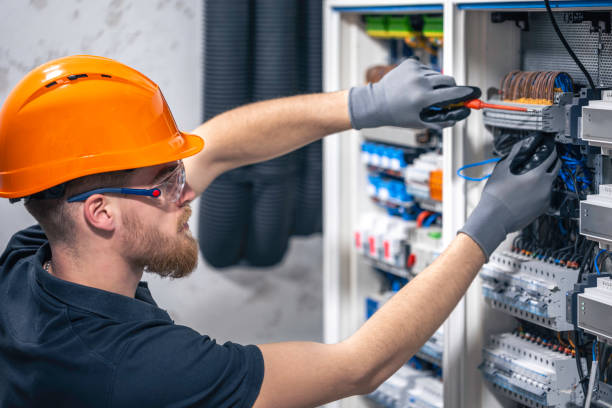 Best Emergency Electrical Repair  in Lake Camelot, IL